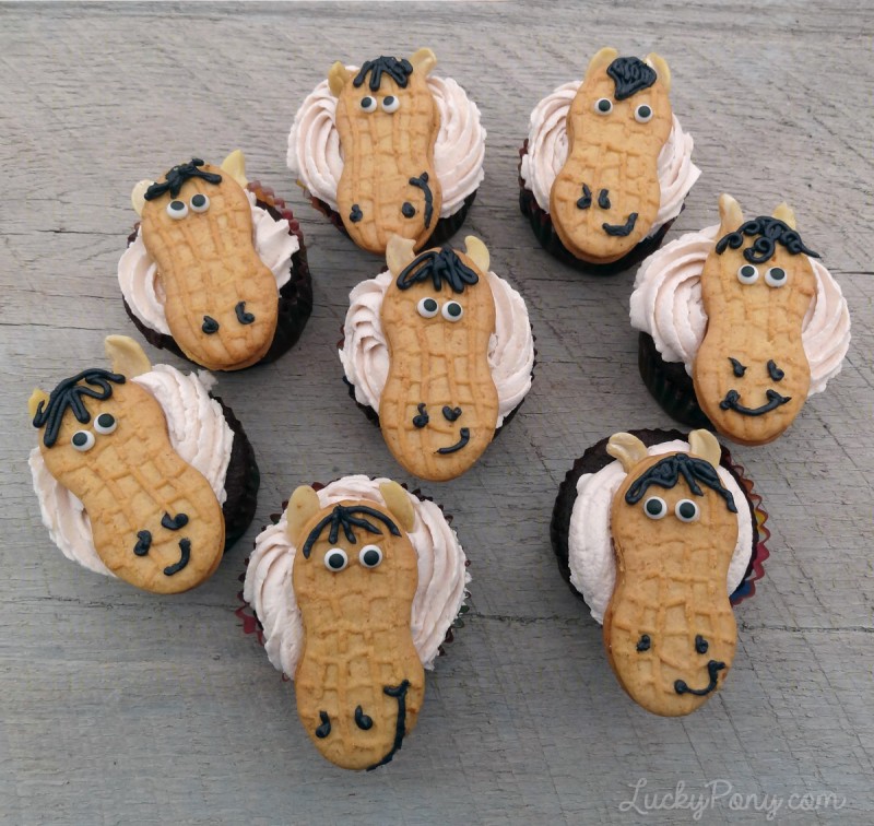 collection of horse cupcakes
