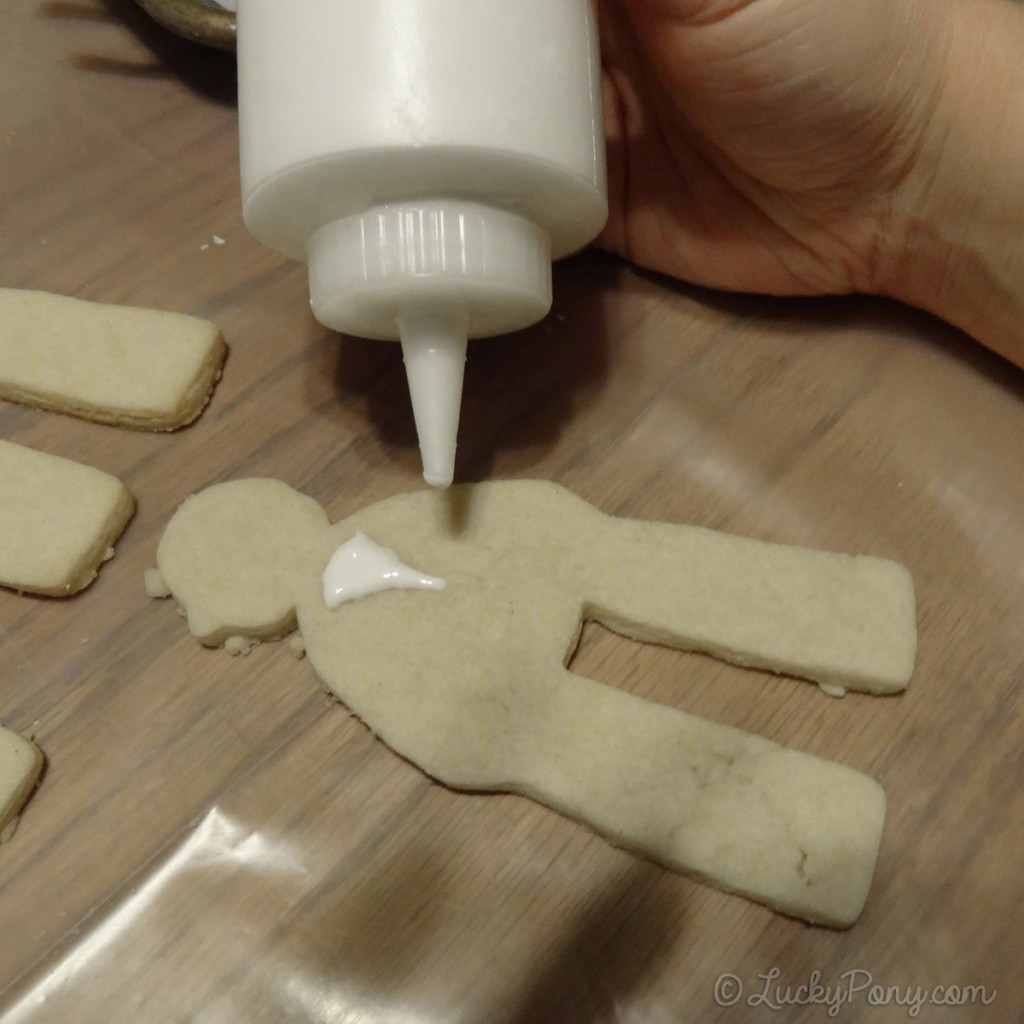 Horseback rider cookie decorating 