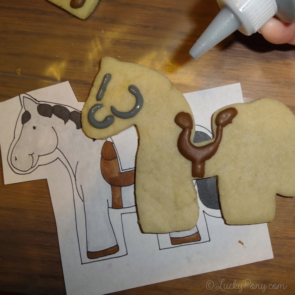 Decorating Horse sugar cookies