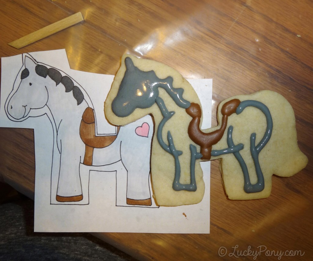 decorating horse sugar cookies